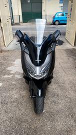 Honda Forza 300