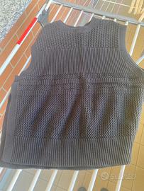 Maglia estiva senza maniche apertura fianco