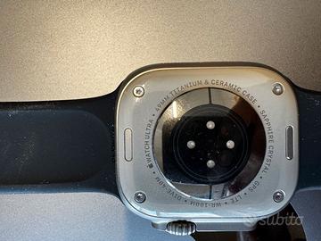 Apple Watch Ultra 1 LTE 49mm titanio immacolato