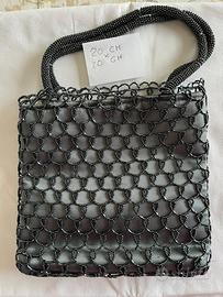 Pochette con perline fatta a mano