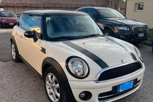 Mini Cooper D 1600 - 110CV-