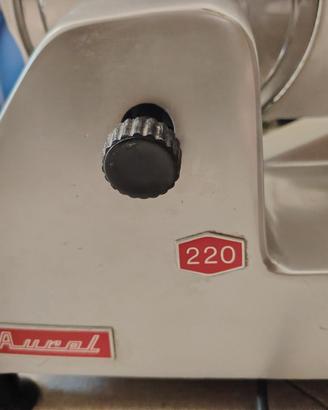 Affettatrice aurel 220