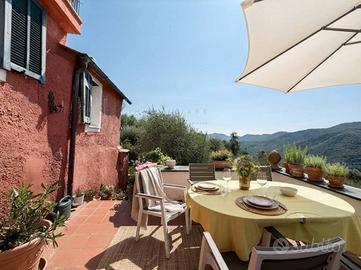Rustico / Casale di 246 m² con più di 5 locali a C