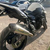 Suzuki Gsr 750
