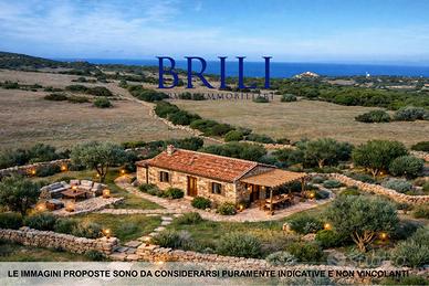 Tenuta da Sogno con Vista sulla Corsica