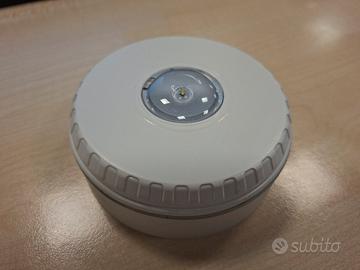 Lampeggiante led bianco da soffitto