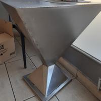 Tavolini in Acciaio Inox dal Design Unico