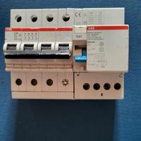 il modulo ABB S 254 C40 + ABB   DDA 64 ;  0,3A 