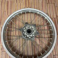 Cerchione posteriore da 19