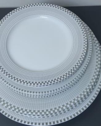 Servizio piatti porcellana 13 pezzi Soprani