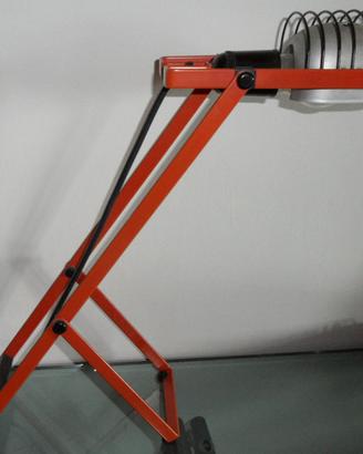 Lampada da tavolo Artemide Sintesi arancione