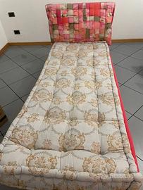 Lettino singolo completo di materasso