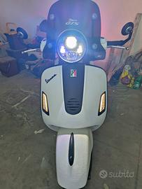 VESPA 300 GTS
