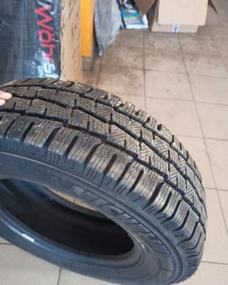 MICHELIN Agilis Alpin Pneumatico Invernale 215/65