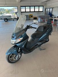 Suzuki Burgman 400