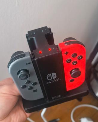 Hori Stand Di Ricarica per 4 Joy-Con - Nintendo Sw
