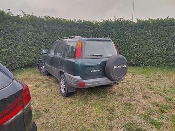 Honda CR-V incidentato