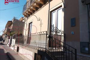 Quadrilocale con Ingresso Indipendente Cannizzazo