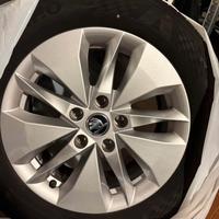 Cerchi skoda octavia 16 + gomme estive