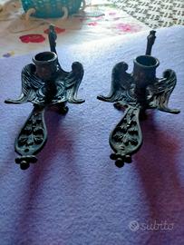 COPPIA DI BUGIE O PORTA CANDELE A MANO 