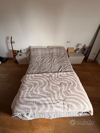 Letto a contenitore da una piazza e mezza