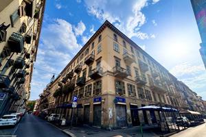 MONOLOCALE A TORINO