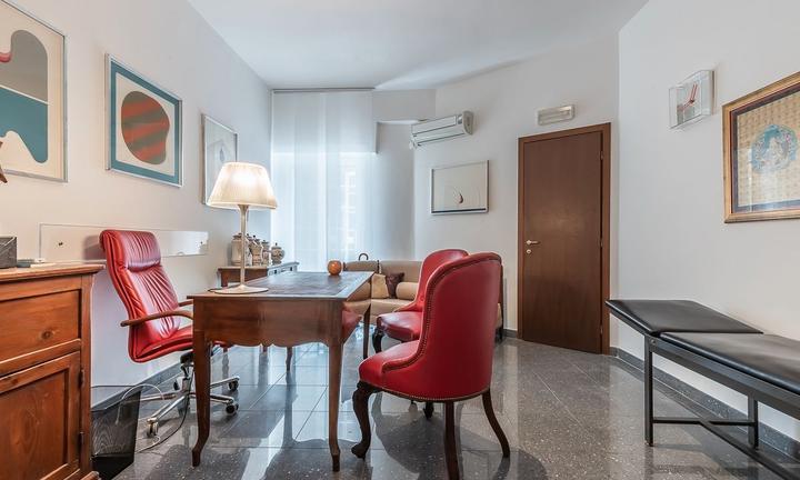 Stanza studio medico a Monteverde