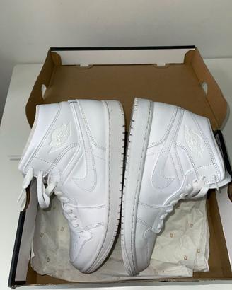 NUOVE CON SCATOLA Scarpe N. 43 - NIKE AIR JORDAN