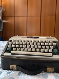 Olivetti Olympia SF De Luxe macchina da scrivere