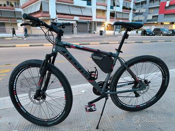 Moma Bike 27,5" – Mountain Bike in alluminio