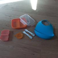 set per trasporto pappa con bavaglio lavabile 