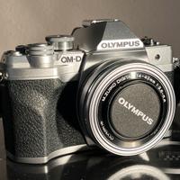 Mirrorless Olympus Om-d e-m10 Mark IV