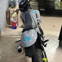 Husqvarna SM 610 - 2000