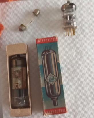 PCL82 Telefunken valvola
