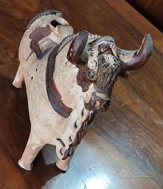 Torito de Pucará teracotta popolare peruviana