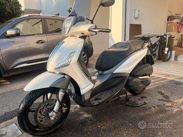 Piaggio Beverly 350 01/2017 16.500km perfetto