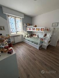 letto a castello con gradoni 