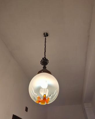 lampadario vintage con globo in vetro 