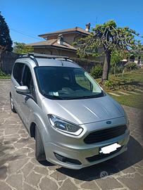 FORD Tourneo Courier 1ªs - 2015
