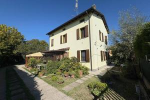 Villa di 183 m² con più di 5 locali a San Giovanni