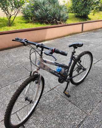 Bicicletta Mountain bike adulto ragazzo