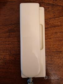Citofono URMET 1130/3D colore beige.