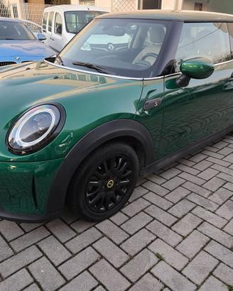 MINI Cooper SE Classic