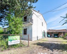 Casa indipendente con Laboratorio di 100mq