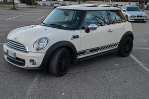 MINI R56 