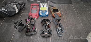 set 2 macchine a motore 3 telecomandi 3 acocche