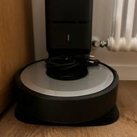 Aspirapolvere irobot roomba i7+