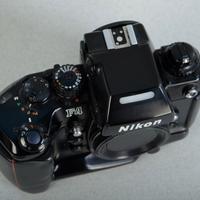 Nikon F4s con MB21