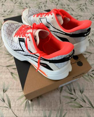 Diadora Frequenza