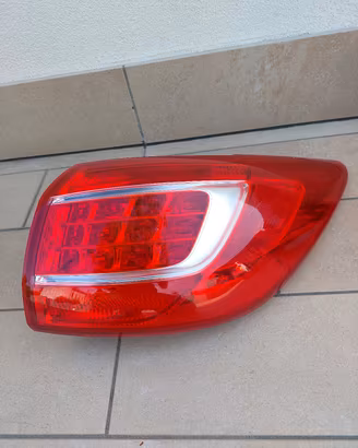 Fanale Poster. DX Kia Sportage 3° Serie  R924023W0